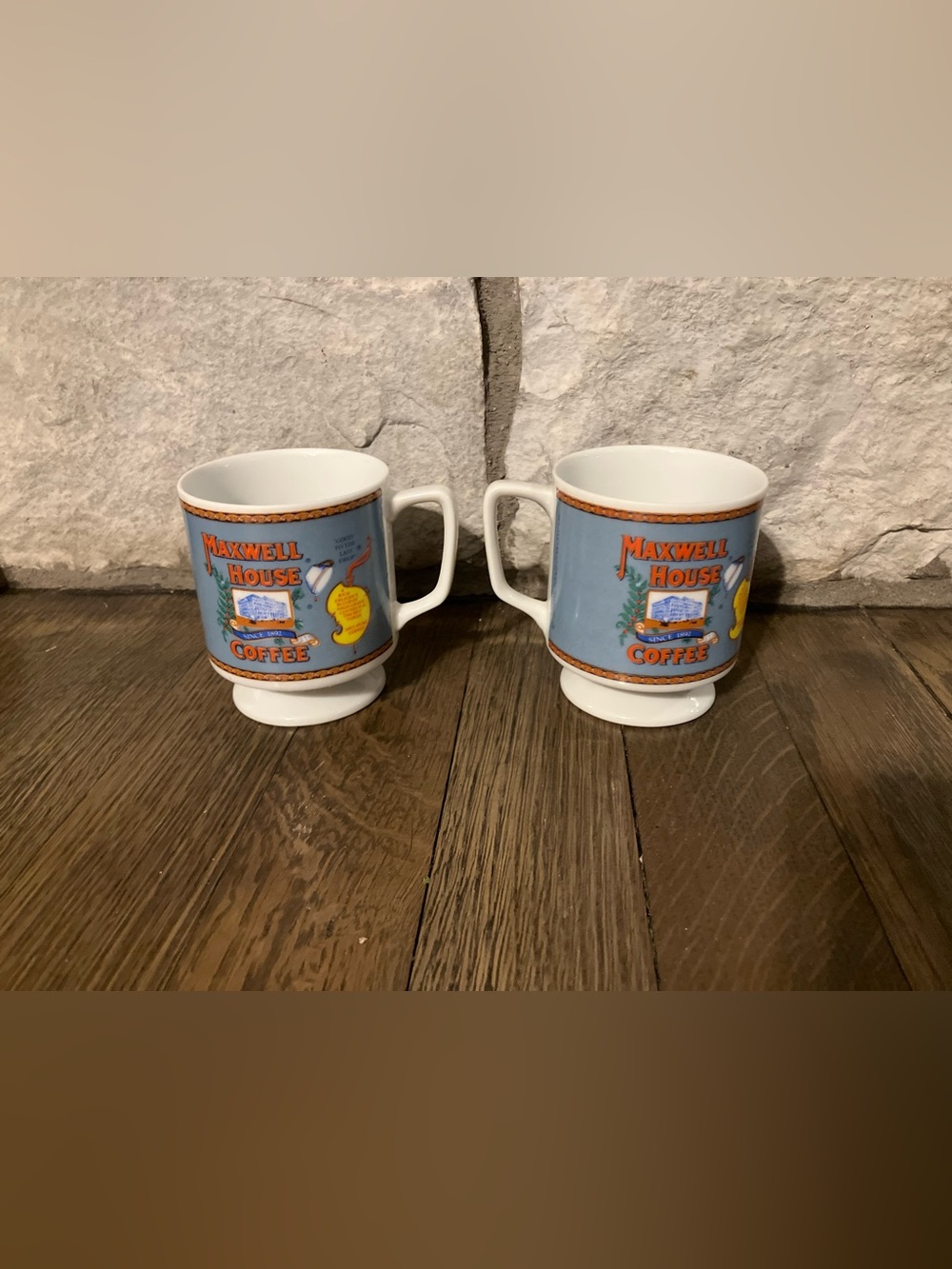Vintage Maxwell House coffee mug set